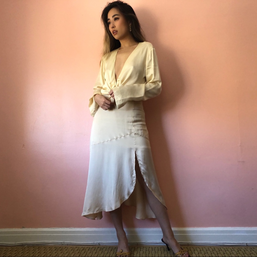 & Other Stories Ivory Midi Skirt